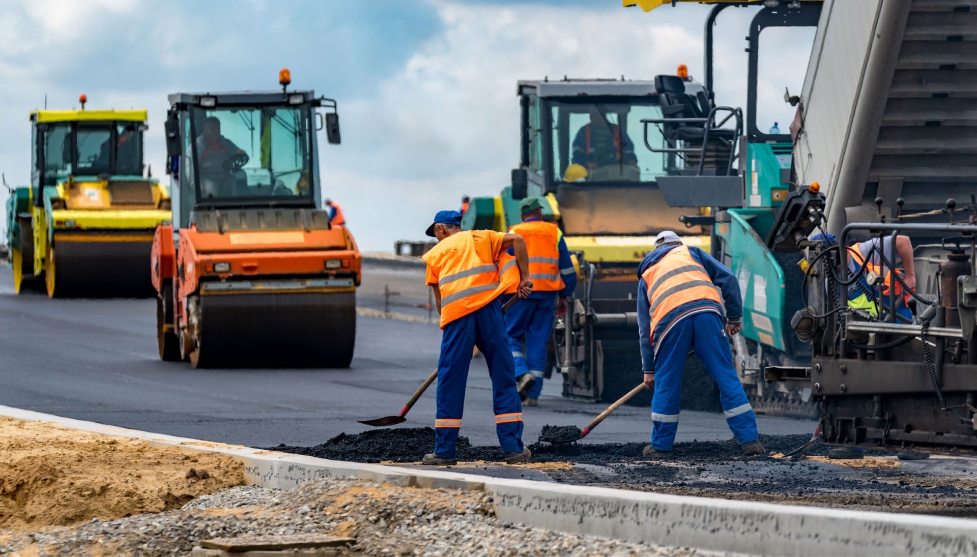 Reliable asphalt construction services in Philadelphia, PA for various projects.